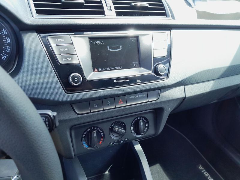 Škoda Fabia (2015) 1,2 TSI 66KW - fotka 16 z 18