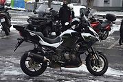 Tradiční Vánoční vyjížďka motorkářů zasněženým Krnovem na Štědrý den 24. 12. 2023
