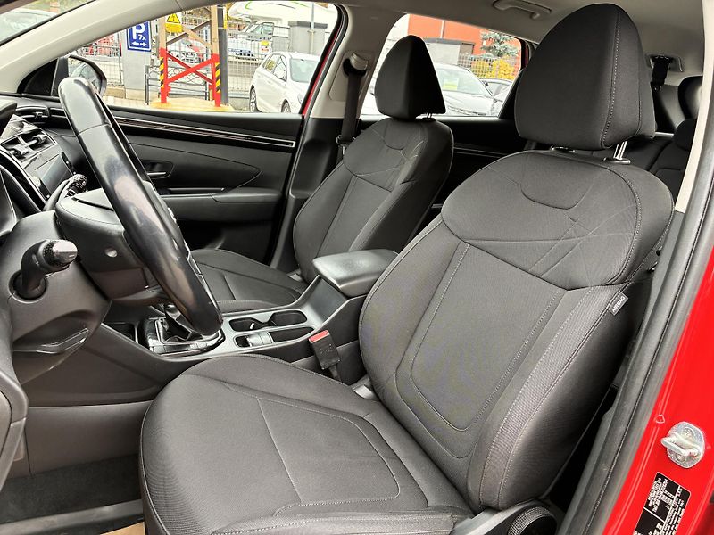 Hyundai Tucson 1.6T-GDi 110kW REZERVACE - fotka 10 z 29