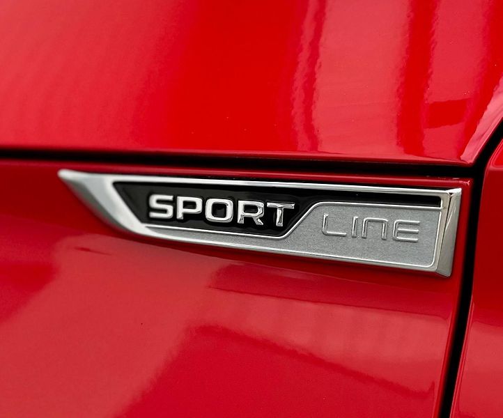 Škoda Superb (2017) III SPORTLINE 140KW DSG - fotka 8 z 48
