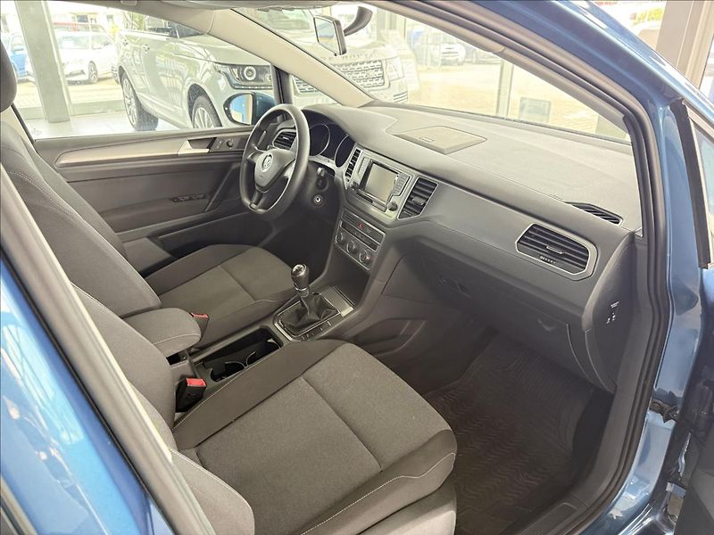 Volkswagen Golf Sportsvan 1,2   TSI 63kW,SERVISKA,2.MAJ - fotka 8 z 24