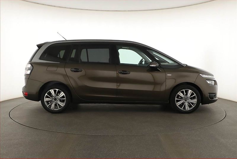 Citroën C4 Picasso (2014) 2.0 HDI, 7 míst, Xenony - fotka 6 z 19