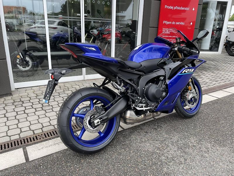 Yamaha (2026) YZF-R9 EU5+ - fotka 3 z 13