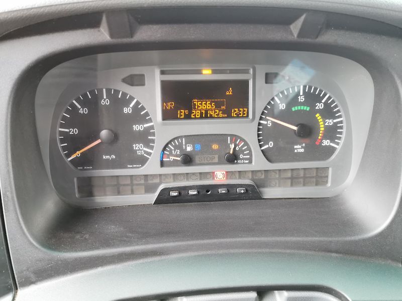 Mercedes-Benz Axor 2533 L 6X2 EURO 4 hydraul.ruka - fotka 20 z 25