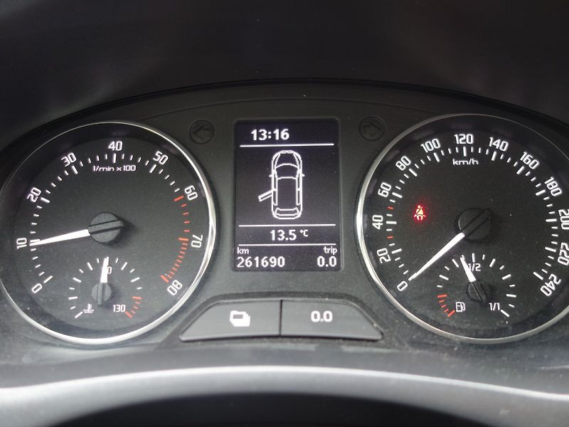 Škoda Fabia (2014) 1.2TSI 77kW -NOVÉ V ČR-DPH - fotka 13 z 40