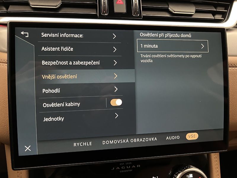 Jaguar F-Pace D200 S AWD AUT REZERVACE - fotka 42 z 42
