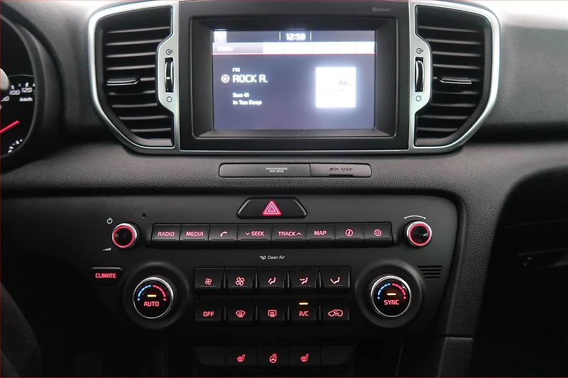 Kia Sportage (2017) 1.6 GDI, Serv.kniha, Navi - fotka 12 z 18
