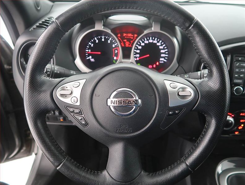 Nissan Juke (2014) 1.2 DIG-T, Serv.kniha, Navi - fotka 17 z 21