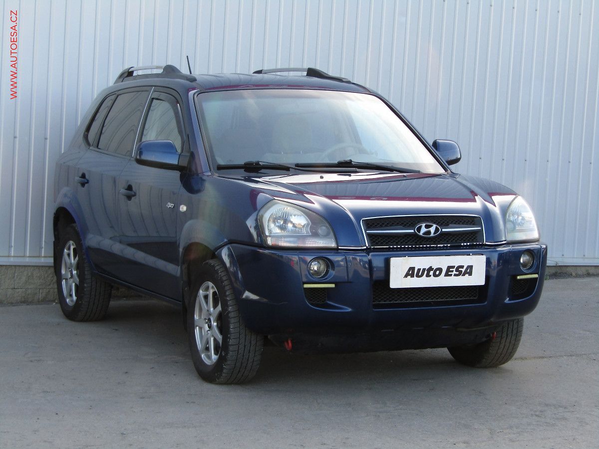 Hyundai Tucson 2.0 CRDi 4x4, AC, tažné