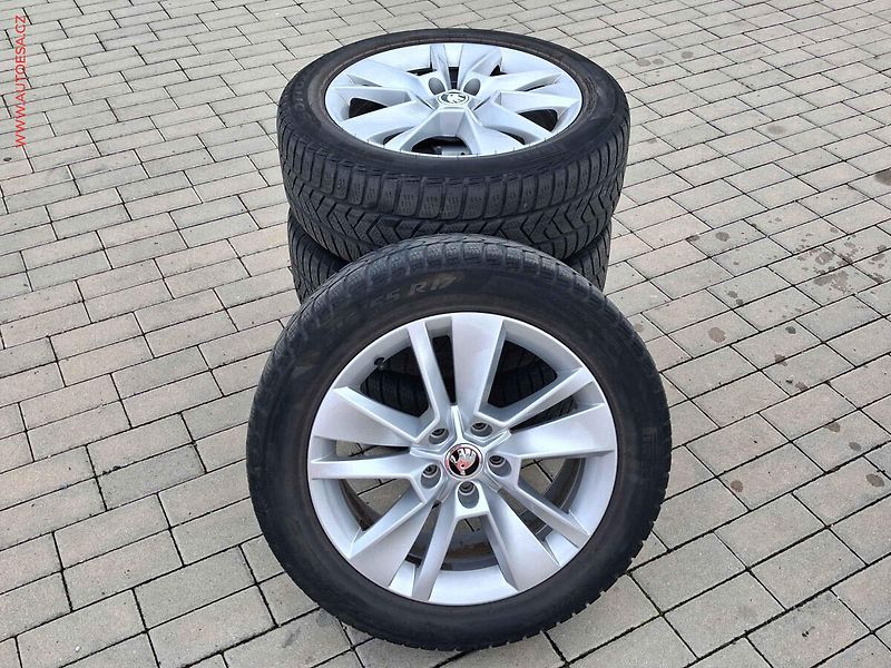 Škoda Superb (2019) 2.0 TSi 4x4, Style, DSG, - fotka 26 z 27