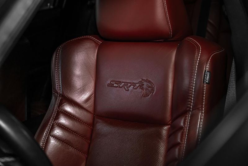 Dodge Charger Hellcat WB KAMERA/HARMAN/ - fotka 18 z 20