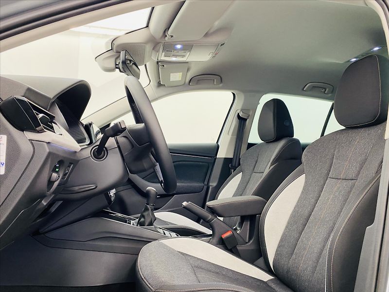 Škoda Scala 1,0 TSI 85kW Top Selection - fotka 5 z 23