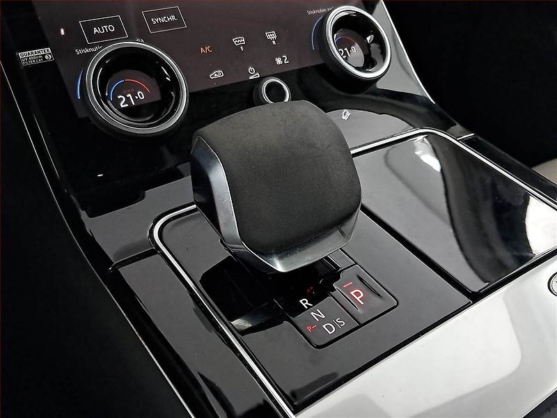 Land Rover Range Rover Velar (2021) D200 - fotka 24 z 25