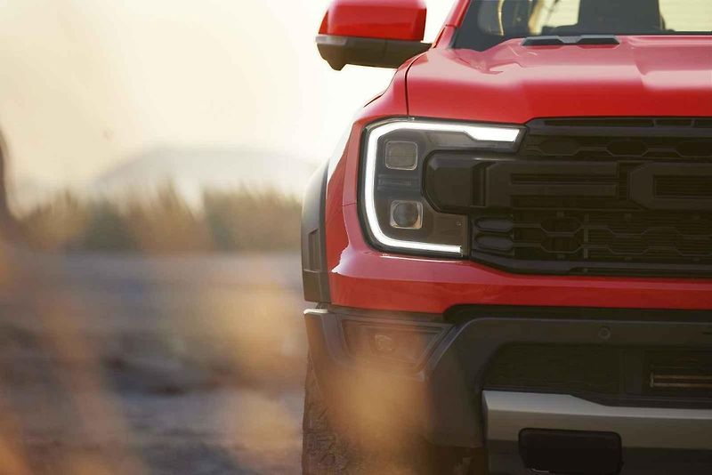 Ford Ranger Raptor v plné jízdě
