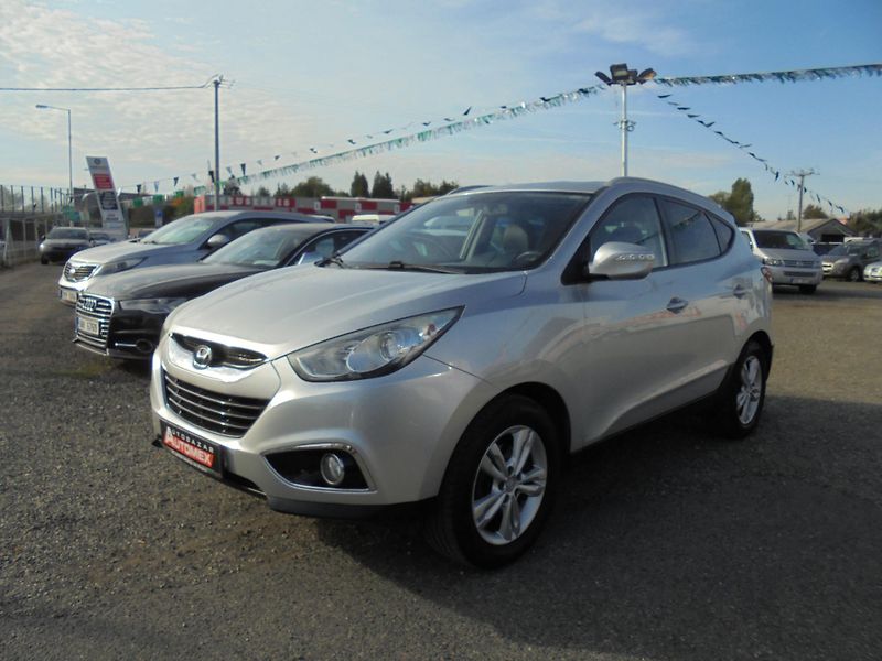Hyundai ix35 (2013) 1.7 CRDI- KLIMA-KŮŽE-SERVISKA - fotka 3 z 10