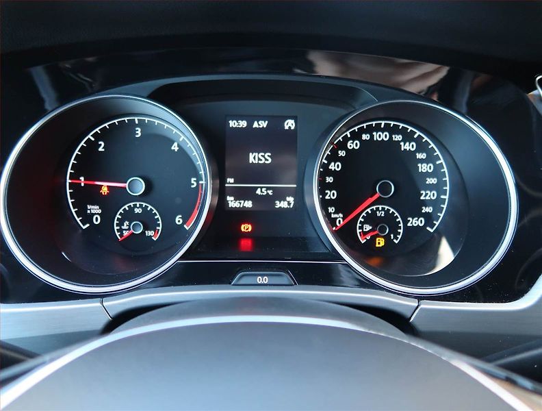 Volkswagen Touran (2020) Comfortline 2.0 TDI, Navi - fotka 11 z 20