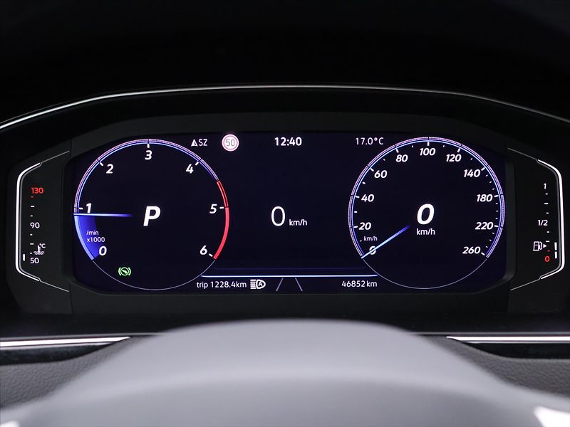Volkswagen Passat 2,0 TDI 147kW DSG Matrix DPH - fotka 18 z 35