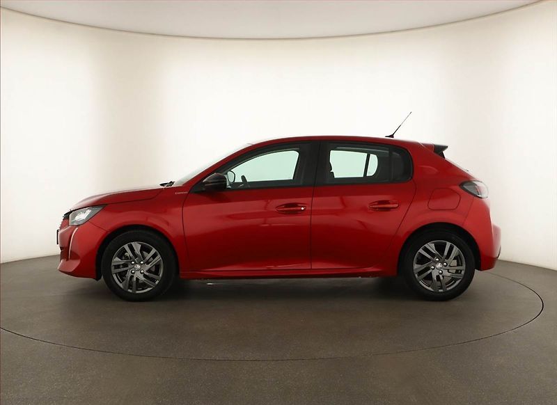 Peugeot 208 (2023) 1.2 PureTech, ČR,1.maj - fotka 3 z 13