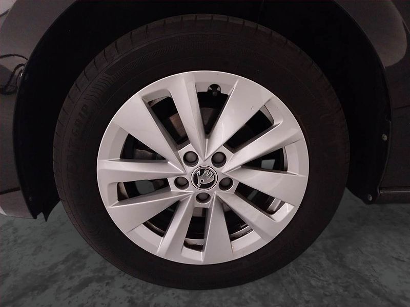 Škoda Scala (2024) Top Selection 1.0 TSI - fotka 15 z 22