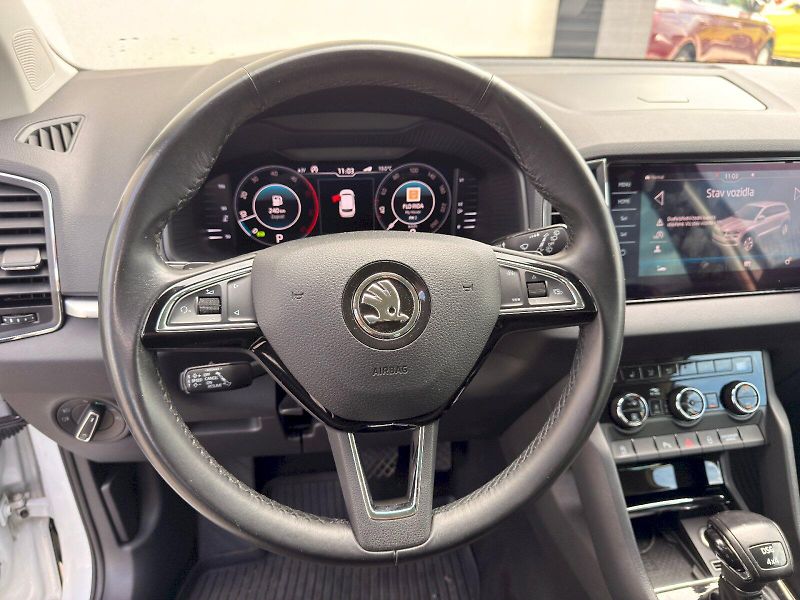 Škoda Karoq (2019) STYLE 4X4 SCR TDI 2.0/140KW 7D - fotka 20 z 27