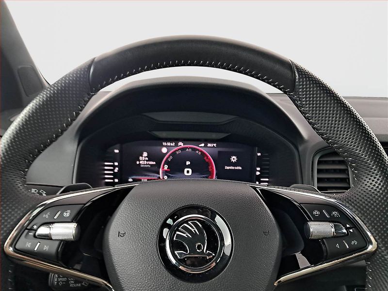 Škoda Karoq (2023) Sportline 2.0 TDI - fotka 17 z 21
