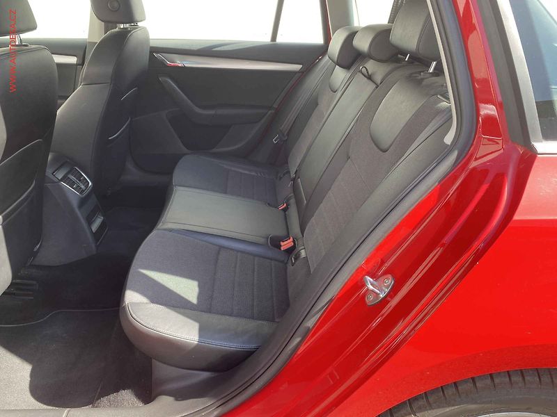 Škoda Octavia (2013) 1.6 TDi, Elegance, DSG - fotka 10 z 18