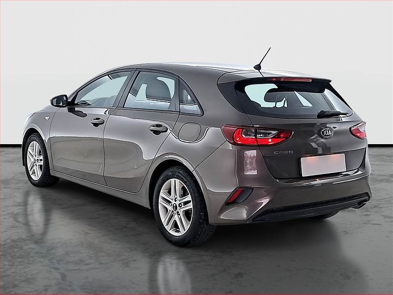 Kia Ceed (2019) 1.4 CVVT, Serv.kniha, Tempomat - fotka 4 z 17
