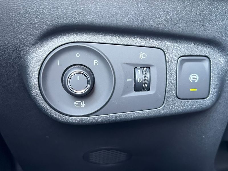 MG ZS (2026) 1,5 DVVT - ELEGANCE - fotka 18 z 20