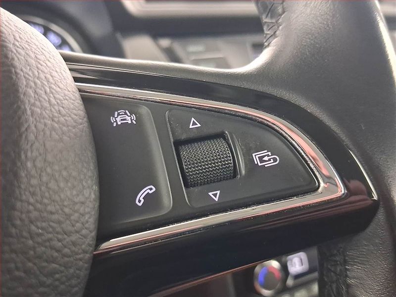 Škoda Fabia (2018) Style 1.0 TSI, Serv.kniha - fotka 20 z 24