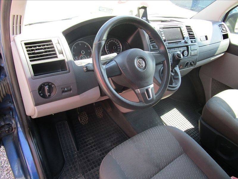 Volkswagen Transporter 2.0TDi Klima, 8 míst - fotka 11 z 42