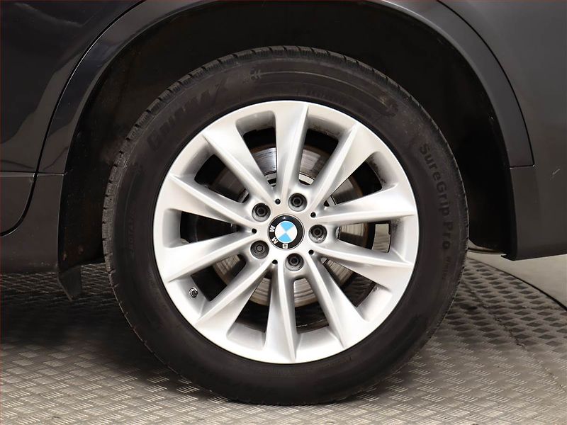 BMW X4 (2018) xDrive30d - fotka 13 z 19