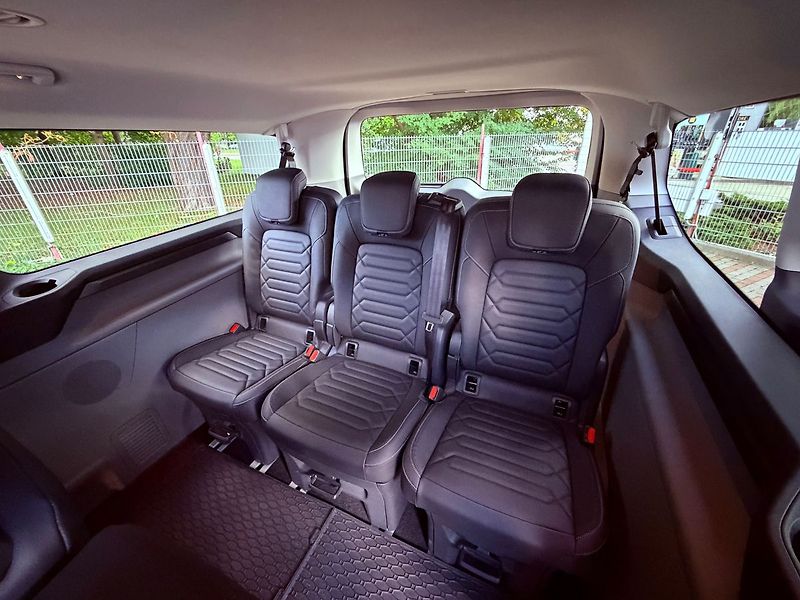 Ford Tourneo Custom 2.0 EcoBlue Aut. Titanium X AW - fotka 15 z 38