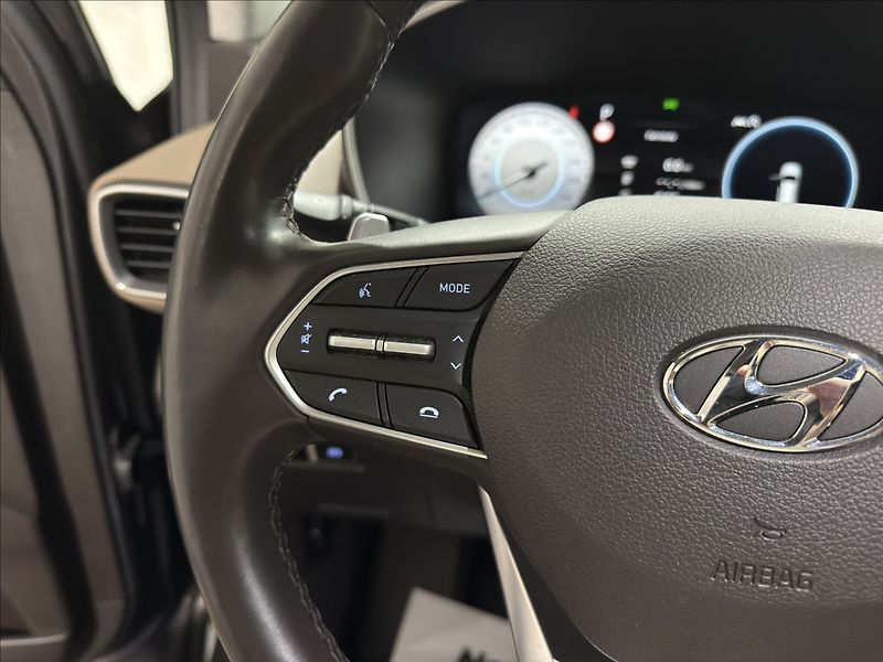Hyundai Santa Fe 2,2   CRDI 4X4 PREMIUM 360 - fotka 11 z 37