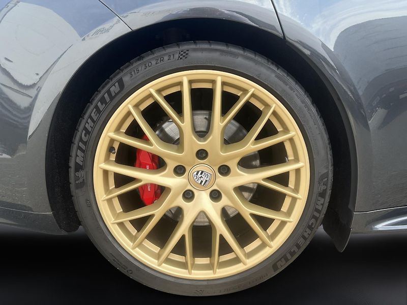 Porsche Panamera GTS - fotka 12 z 29