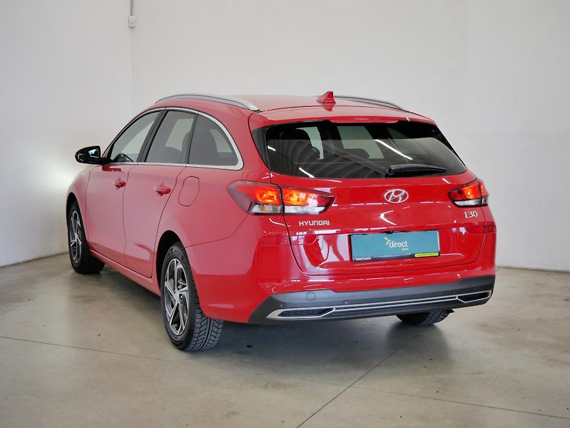 Hyundai i30 - fotka 7 z 28