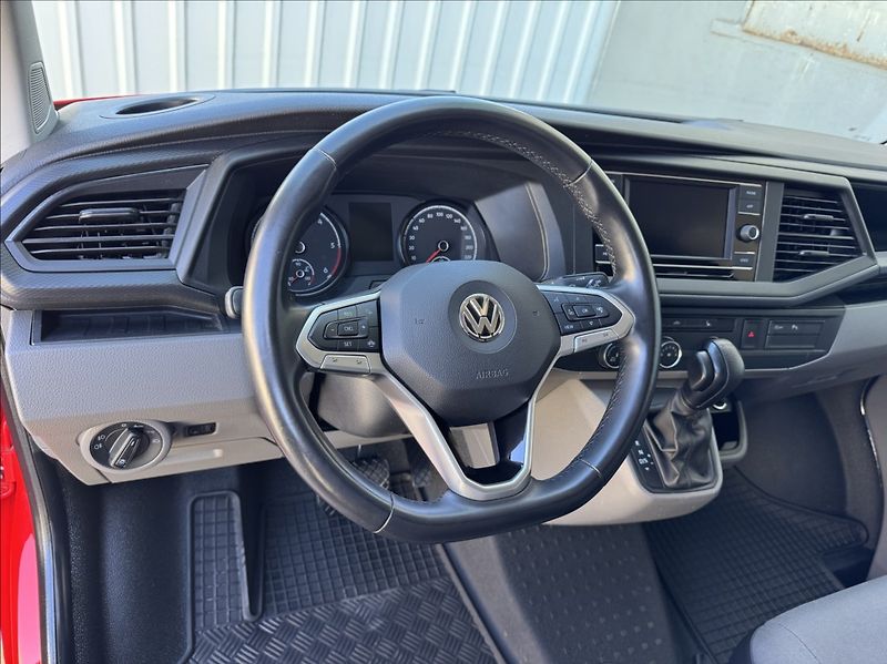 Volkswagen Transporter 2,0 TDI DSG LONG DPH 1.maj ČR - fotka 31 z 50