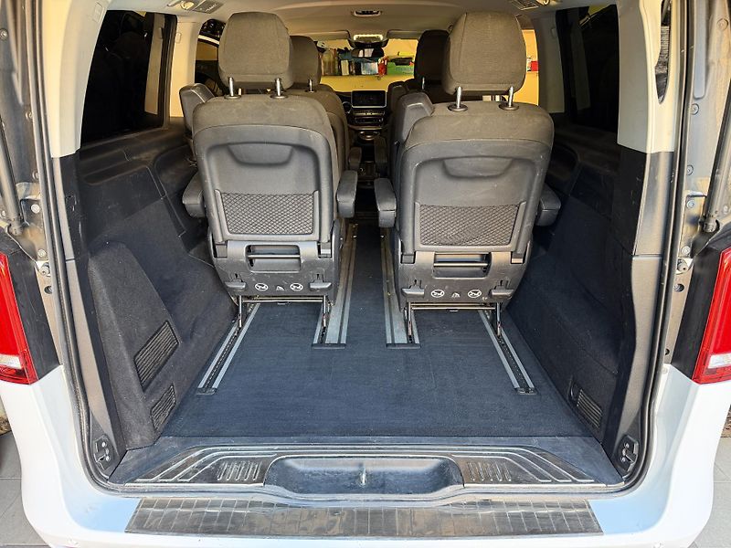 Mercedes-Benz Třídy V (2021) Mercedes-Benz V 300 d L 4MATIC - fotka 16 z 19