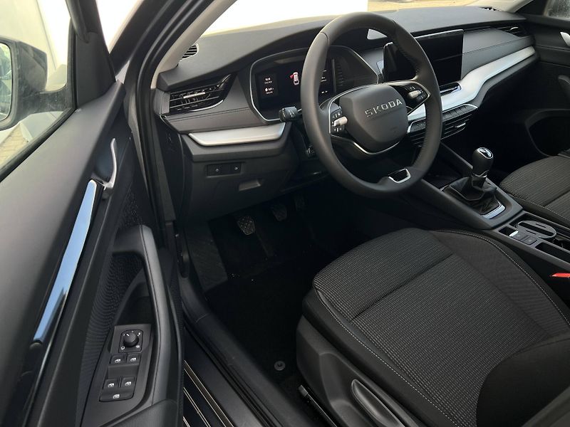 Škoda Octavia (2026) Classic 6MP  1,5TSI - fotka 3 z 6
