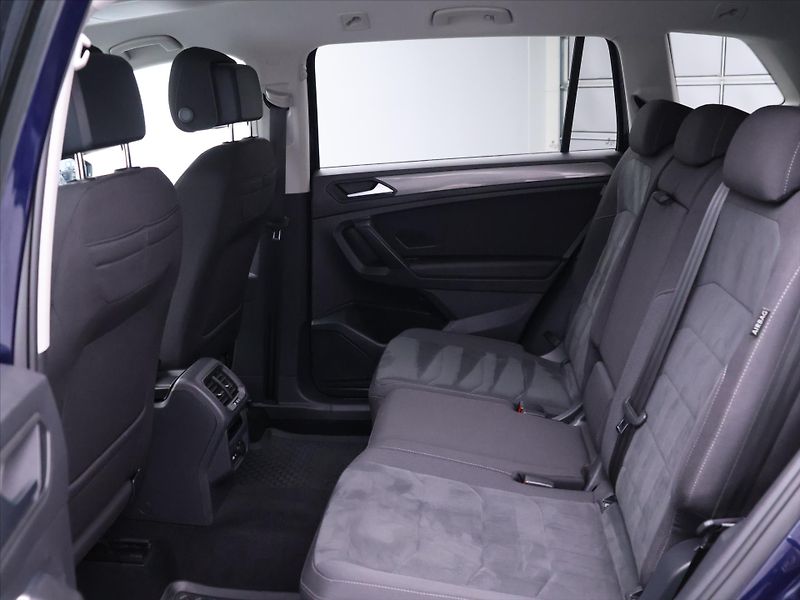 Volkswagen Tiguan Allspace 2,0 TSI 140kW 4motion DPH TZ - fotka 15 z 36