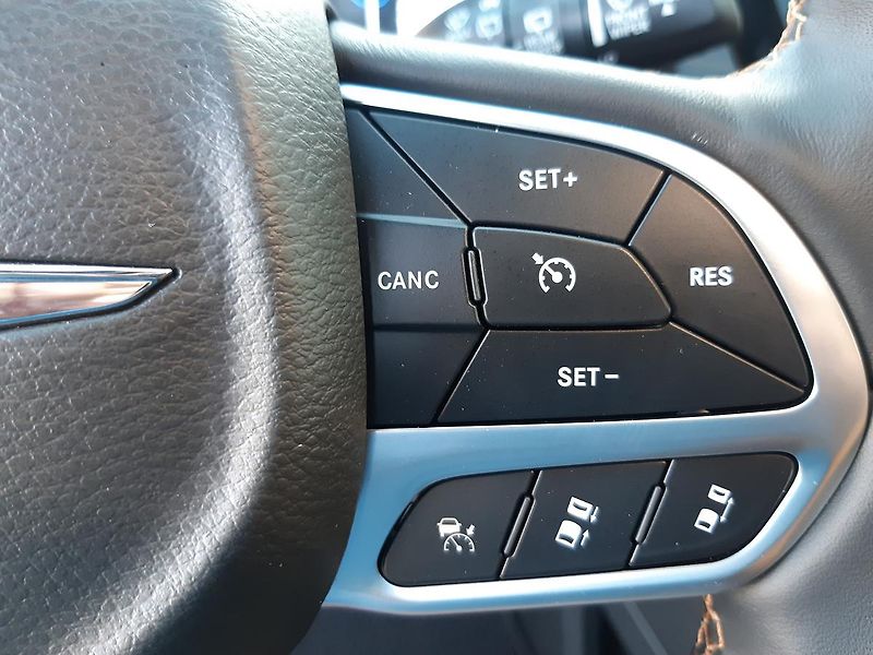 Chrysler Pacifica (2026) 3,6 V6 Pinnacle 4x4 - fotka 41 z 55