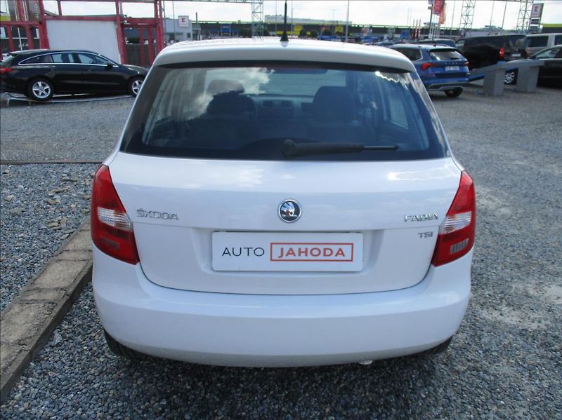 Škoda Fabia 1,2 TSi, klimatizace,serviska, - fotka 6 z 28