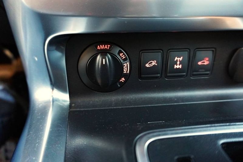 Mercedes-Benz Třídy X (2019) 3,0 V6 TURBO 190 kW - fotka 40 z 44