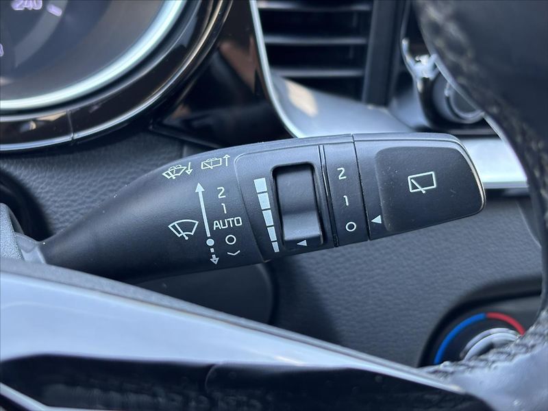 Kia XCeed 1,5 TGDi TOP ZÁRUKA KAMERA NAV - fotka 35 z 43