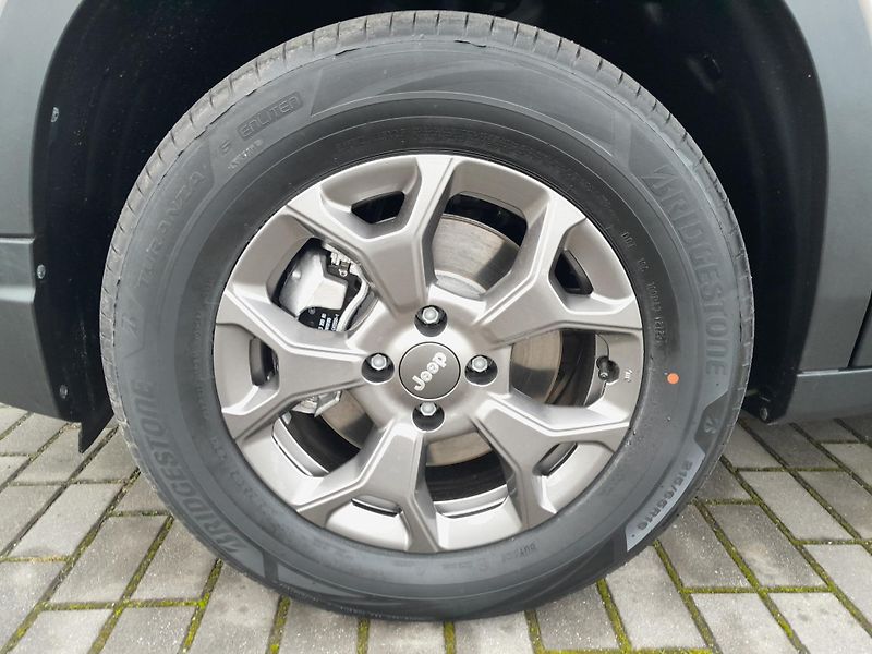Jeep Avenger (2026) Longitude 1,2 110 PS automat - fotka 13 z 43