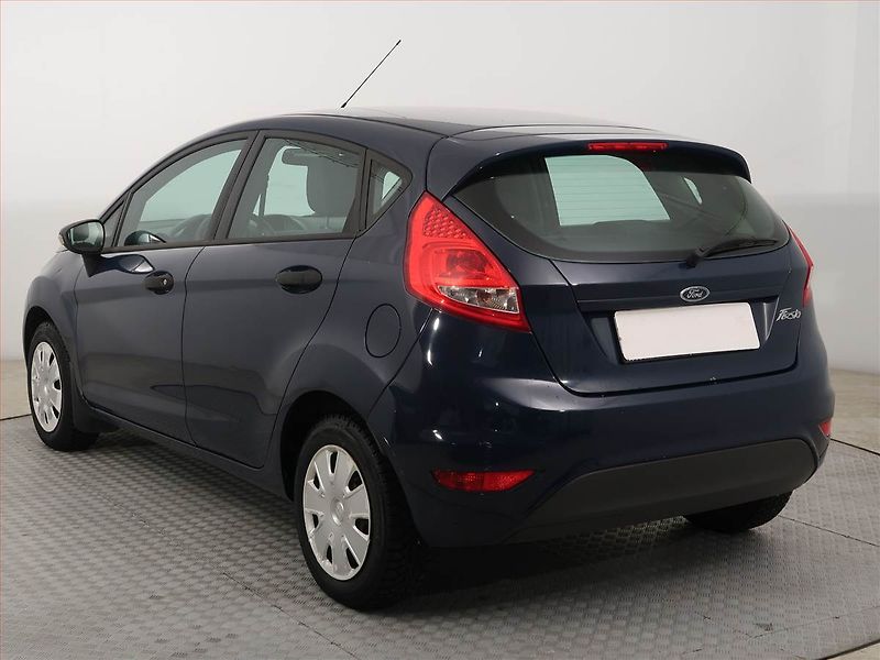 Ford Fiesta (2010) 1.25, zamluveno - fotka 4 z 12