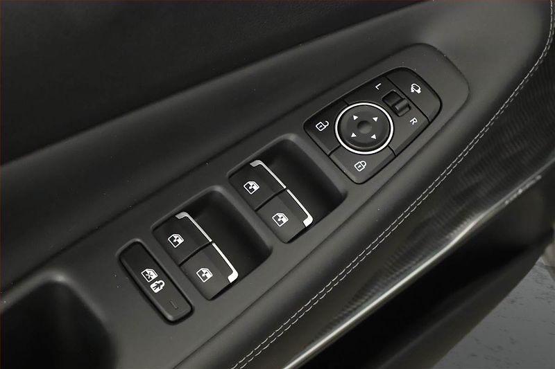 Hyundai Santa Fe (2023) Plug-in Hybrid, ČR - fotka 16 z 19
