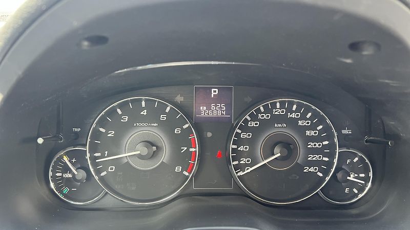 Subaru Legacy 2.5i BOXER 4X4 ACTIVE - fotka 7 z 13