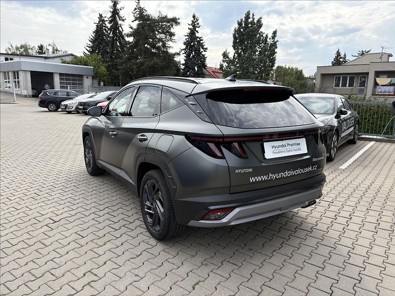 Hyundai Tucson 1,6 T-GDi 4x2 DCT  20 Years - fotka 3 z 17