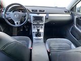 Volkswagen Passat (2014) 2.0 TDi, Highline, navi, - náhled 8