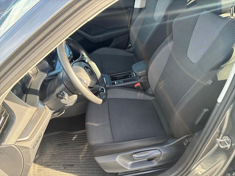 Škoda Octavia (2023) AMBITION 2.0TDI 85kW CZ DPH - fotka 10 z 11
